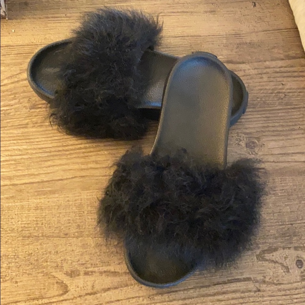 Ugg Furry Black Shower Slides 6